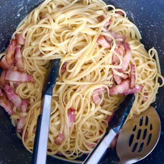Tagliatelles sauce courgettes (façon carbonara)