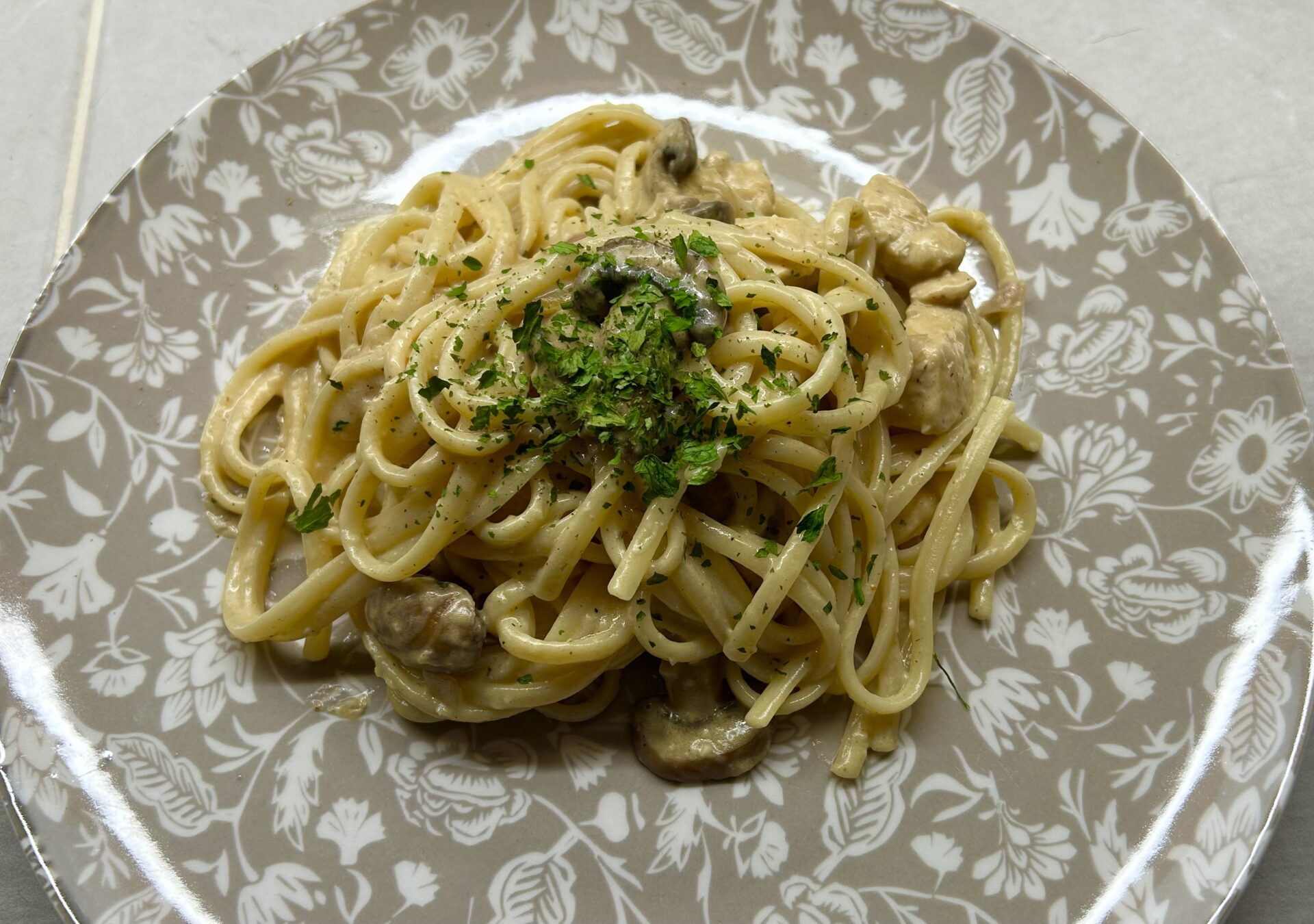 Linguine poulet sauce crème et champignons